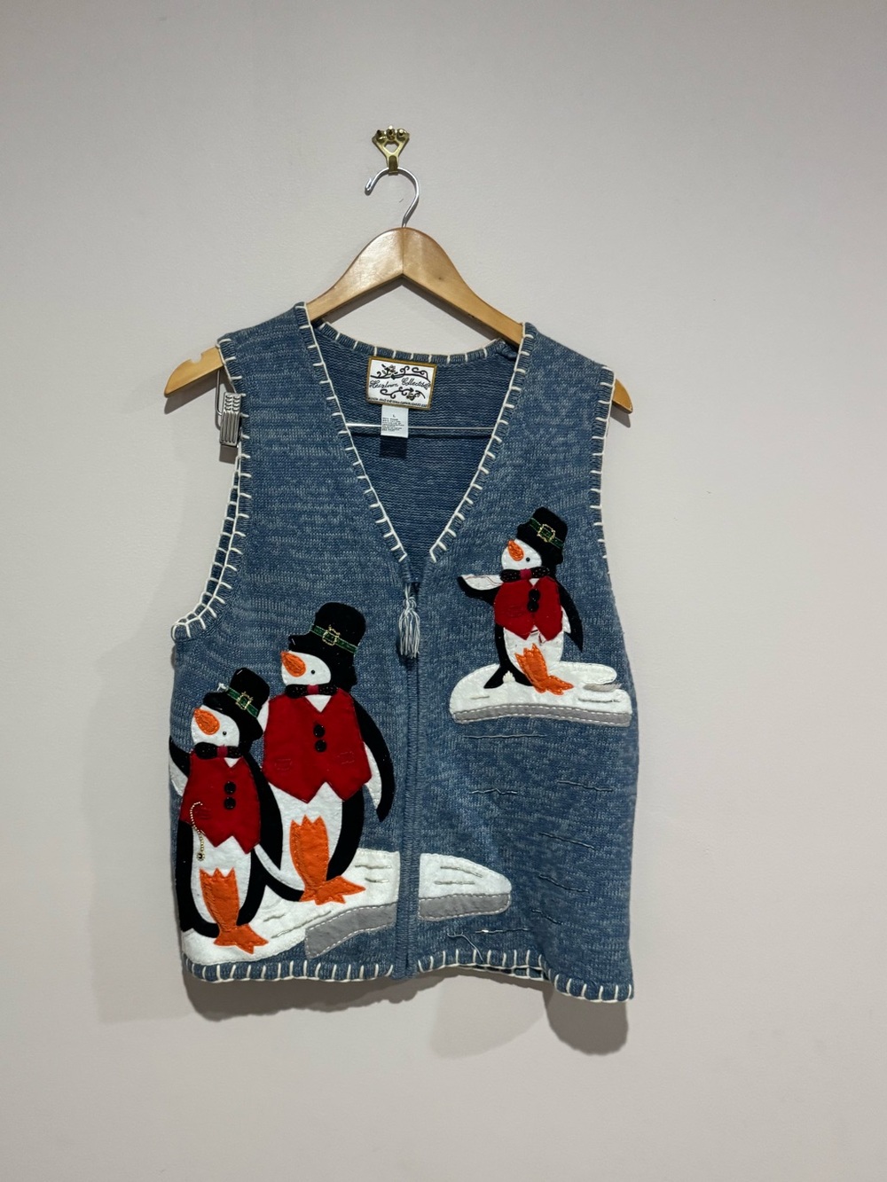 Heirloom Collectibles Christmas Sweater Vest Lg